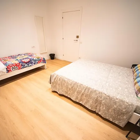Shared Flats To Rent In Bcn بيت شباب